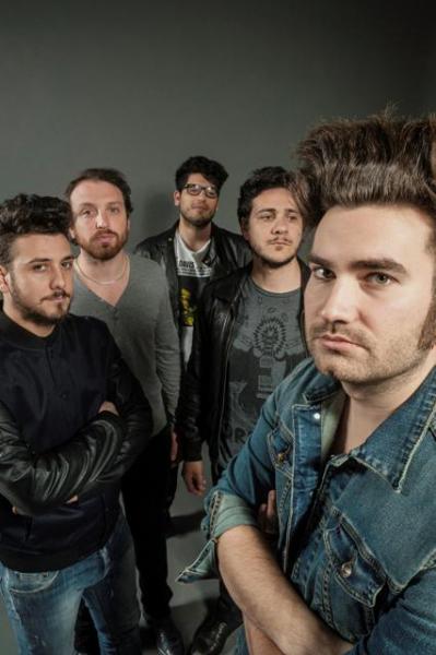 Le Strisce showcase acustico da IBS, la provocatoria band partenopea sbarca nella Capitale