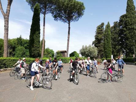 Appia Antica, Caffarella, Acquedotti ebike tour piccoli gruppi IN INGLESE 8 ottobre 2024