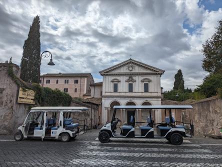 appia antica e catacombe tour guidato in golf cart